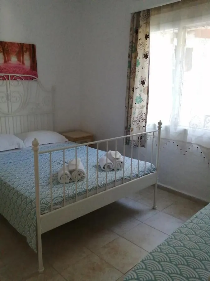 Defne Ev Hotel İzmir 0*,  Turecko